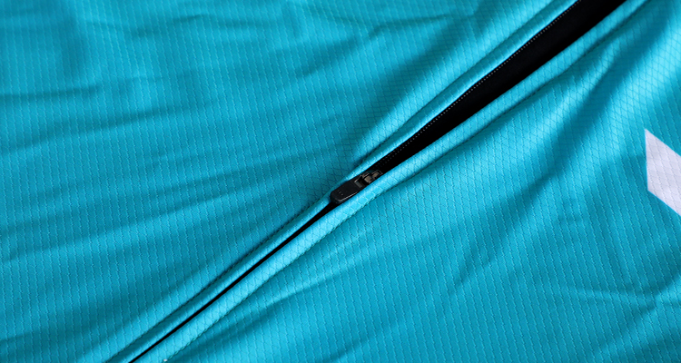 cyan blue cycling jersey